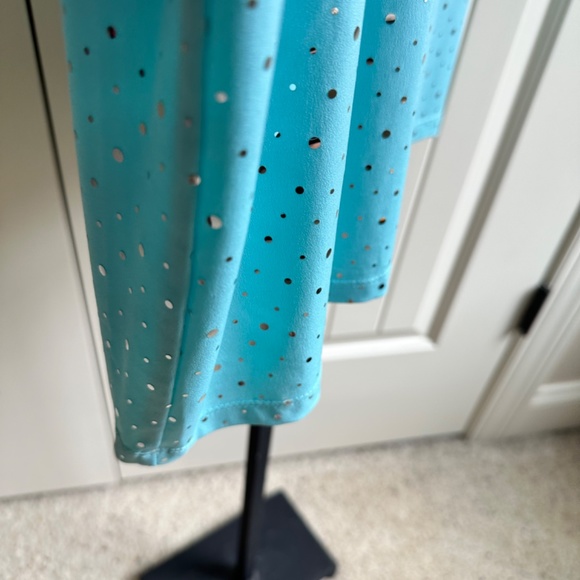 Susan Graver Plus Size Turquoise w/Silver Metallic Dots Top 3X - Picture 5 of 6
